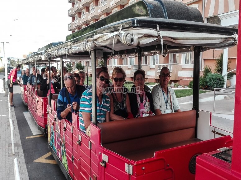A bordo del tren turístico