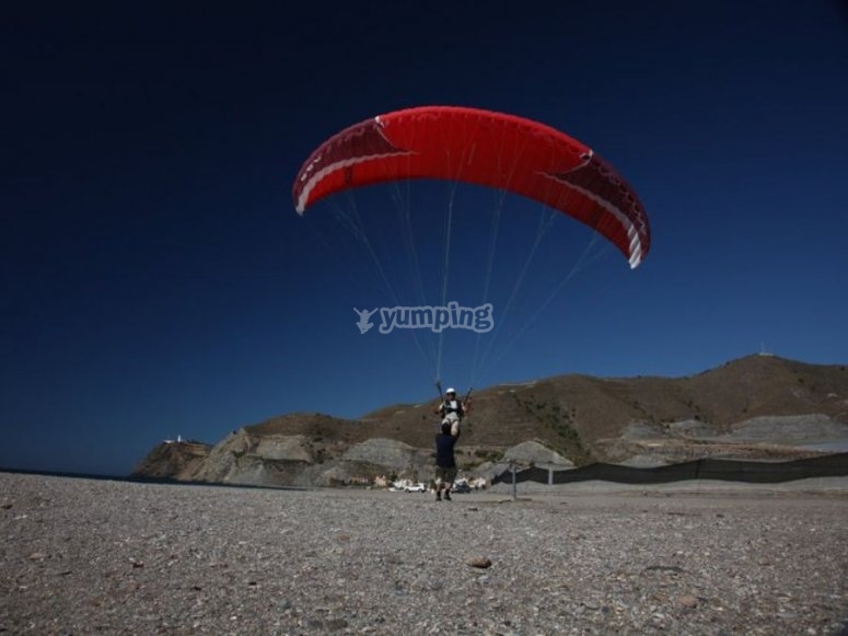 Asistencia en la clase de parapente