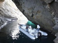  attraverso la grotta 