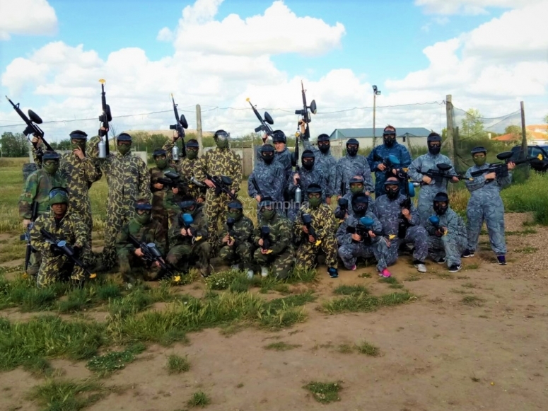 Paintball en Torrejón Pack 200 bolas y hamburguesa desde 32€