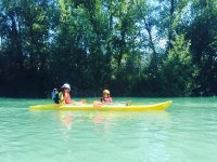  Zweisitzer-Kajak im Stausee 