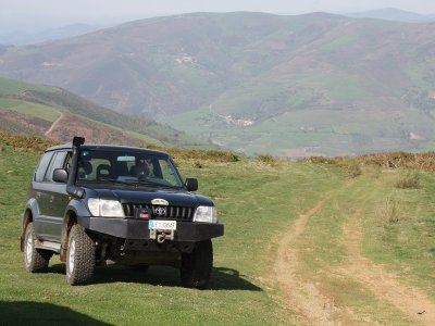 Rota 4x4 pelas capelas e cardápio de Cangas de Narcea