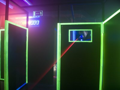 Laser tag infantil 2 partidas con comida Barcelona