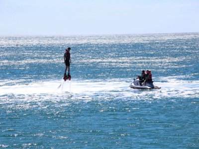 Vuela en Flyboard en Puerto Olímpico 30 minutos