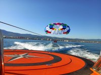  Decollo dal mare con il parapendio 