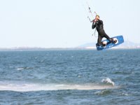 Aprendiendo kitesurf de profesionales