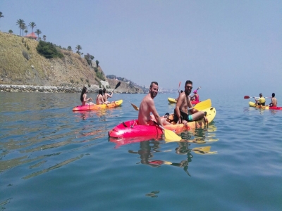 Ruta en kayak en playa de Carvajal Benalmádena 2 h