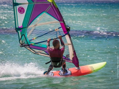 Curso de windsurf en la playa de Tarifa, 2 horas