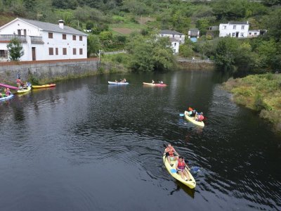 Kayak rental in O Barqueiro estuary