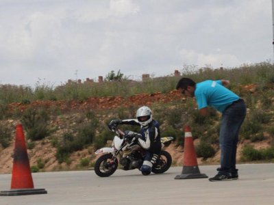 Curso de conducción precarnet de moto en Algete