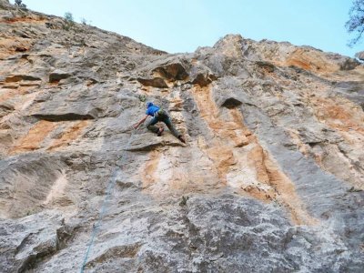 Bautismo de escalada Adultos en Montanejos 3 horas