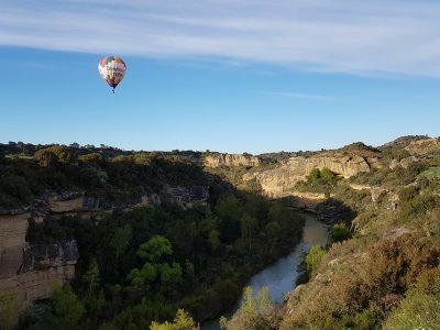 Paseo en globo para niños por el río Alcanadre 1h