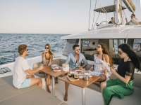 Catamarán compartido aperitivo Barcelona 2 horas