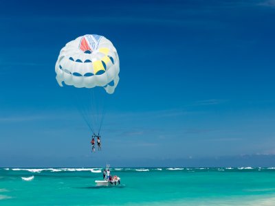 Parasailing paseo en Barco Isla Tabarca 2 Personas
