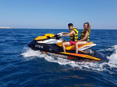 Jet ski parasailing parejas team building Alicante