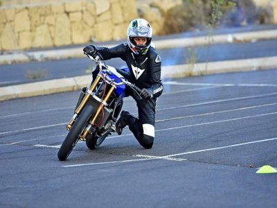 Curso conducción moto en Tenerife 1 hora