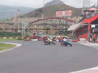 Curso exclusivo pilotaje moto en Tenerife 1 hora