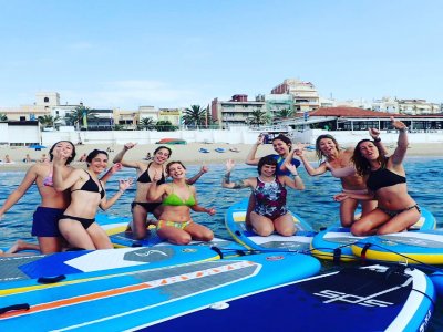 Verleih von Paddle-Surf-Ausrüstung 1 Stunde Badalona