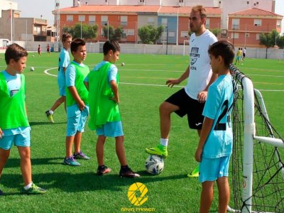 Campus de fútbol en verano Marbella mañana y tarde