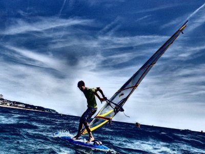 Be Water Arenys Windsurf