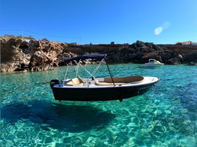 Boat rental without license in Ibiza 4 hours