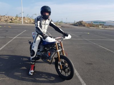 Curso conducción moto en Maspalomas 1 hora