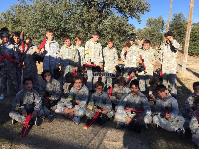 Partida paintball niños 150 bolas Collado Mediano desde 18€