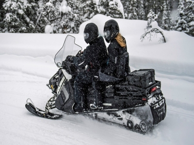 Ruta moto nieve 2 personas en Valle de Tena 90min