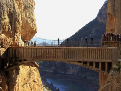 Route Caminito del Rey und Lobo Park El Torcal 2 Tage