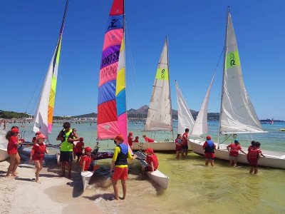 Aluguer de catamarã Hobie 2 ou 3 pessoas Alcudia 1h