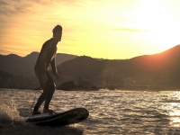 Surfeando en bahía de Alcudia