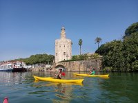  With the kayaks under the Torre del Oro 