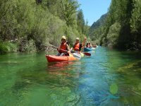 En canoë à travers le réservoir de San Juan 