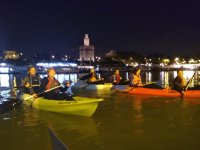 Grupo de kayakistas