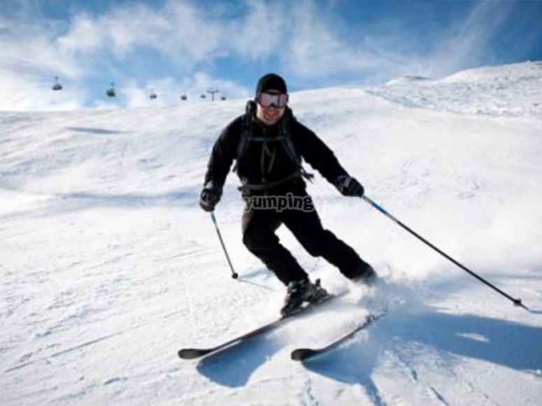 Clase de esquí fuera de pista en Candanchú 2 días desde 90€