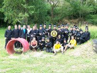 Jugar al paintball al aire libre