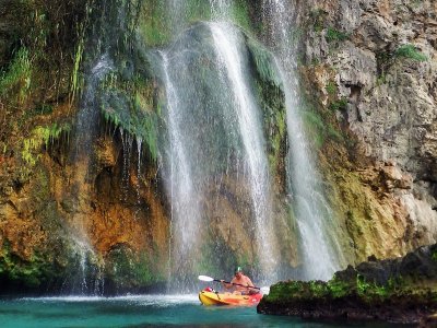 Kayak tour to the Maro Cliffs and lunch