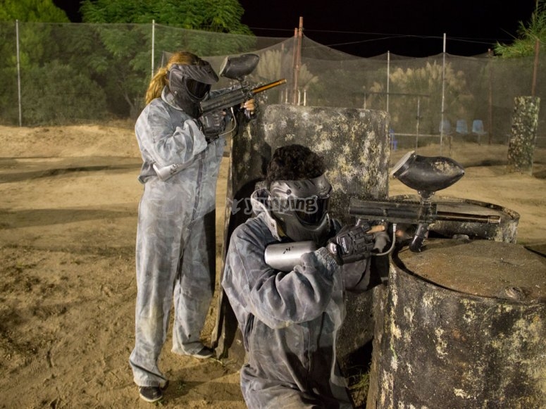 Paintball nocturno con 100 bolas María de Huerva desde 10€