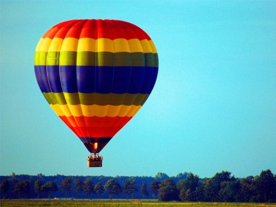 Vol En Montgolfiere Avec Pique Nique Et Photos Des Enfants De Tolede Bons Plans A Fr Yumping Com