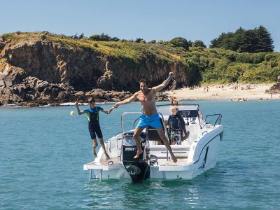 Boat route from Dénia to Cova Tallada and coves