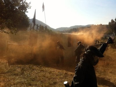 Partida de paintball con 200 bolas Anoia adultos