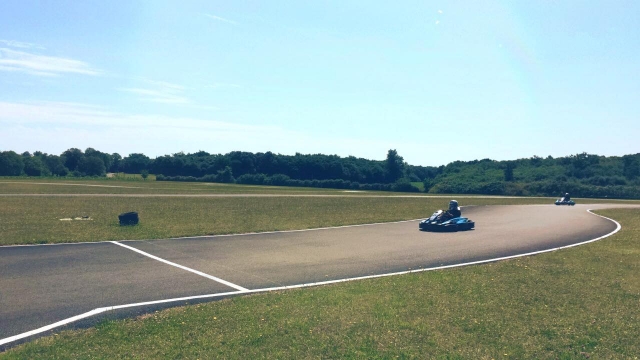 3 sessões de kart no circuito para Bordeaux 10min