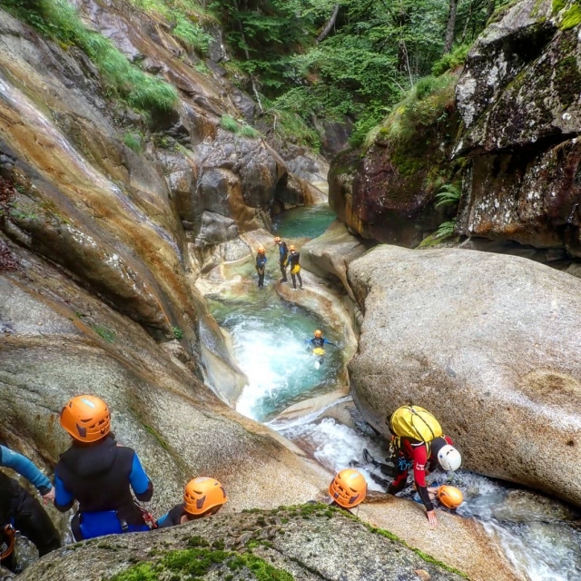 Descenso del Cañón de Soussoueou en Medio Día