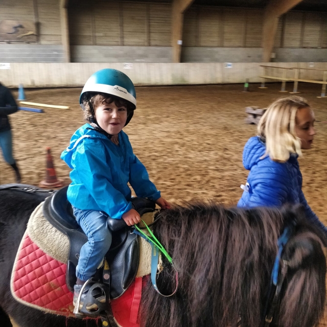 Ponyreiten im Dourdan Forest 30 Min