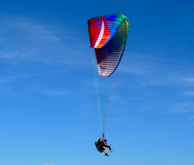 Vuelo en parapente de 20 minutos desde las crestas de Hautacam + Vídeo