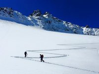 Expedicion con las raquetas puestas