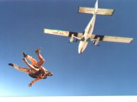  Enjoy skydiving 