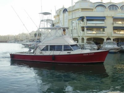 Pesca en barco Paseos en Barco