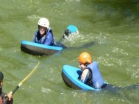 Participantes en el agua