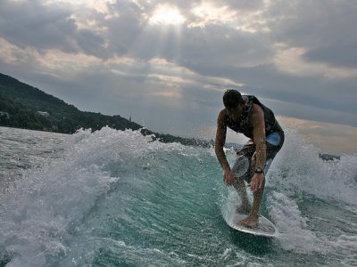 WakeA Experience Surf